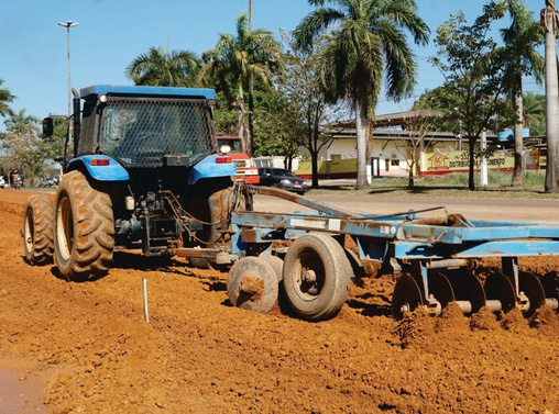Máquina em obra na região de Araguatins